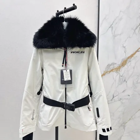 モンクレール moncler ダウン ジャケット コピー 激安通販
