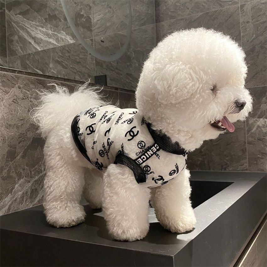 chanel 犬のチョッキ 涼しい