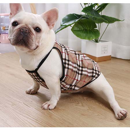 超かわいい 犬の服 チョッキ バーバリー