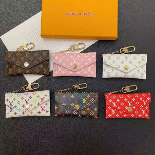 vuitton スマートキーケース 芸能人愛用